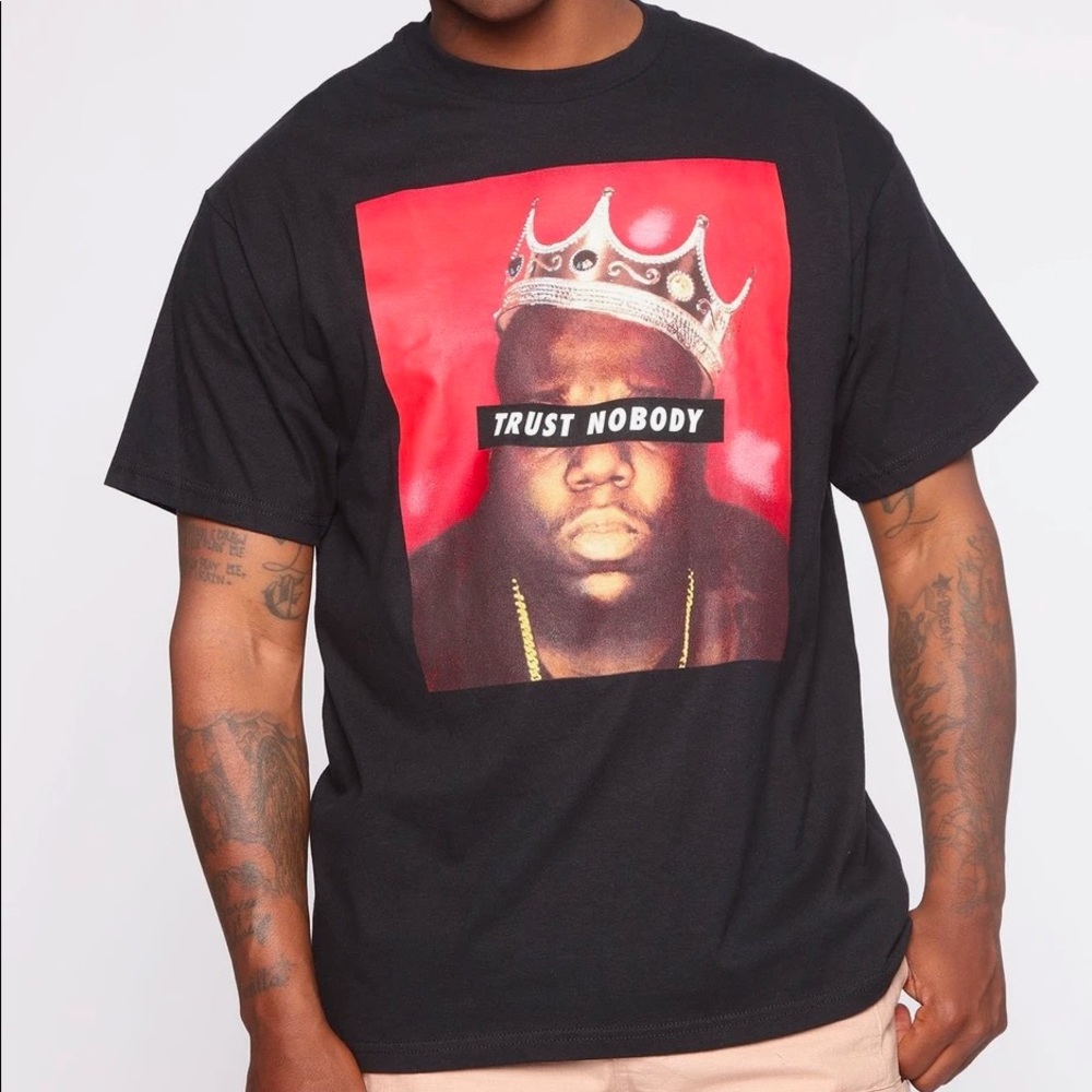 BIGGIE SMALLS TRUST NOBODY T SHIRT